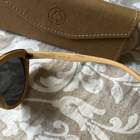 Kraywoods Willow Bamboo Cat Eye Sunglasses - Picture 3 of 5